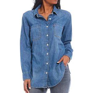 Levis Women’s Shirt NWT